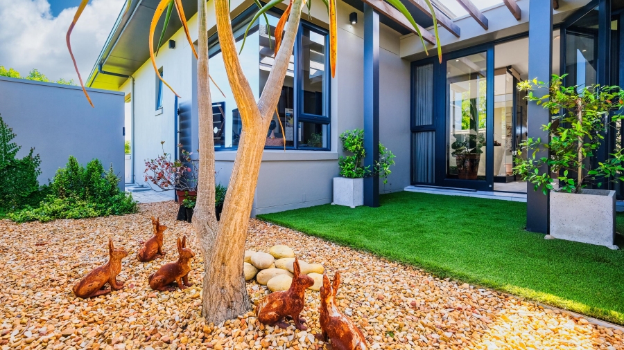 2 Bedroom Property for Sale in Fancourt Western Cape